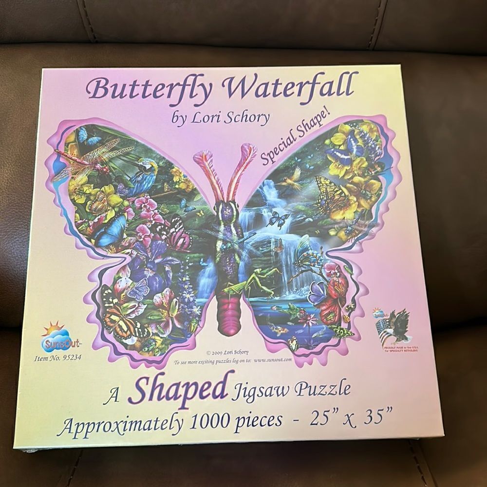 ‎Butterfly Waterfall Shaped 1000 piece puzzle